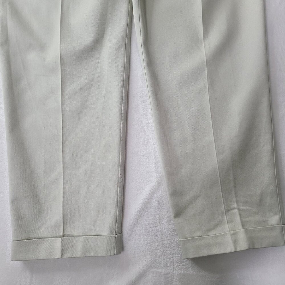 Dockers Men's Loose Khakis No Wrinkle Pleated Twill Pants W40 L32 NWT - Picture 12 of 13